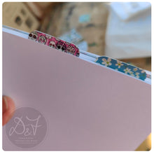 Load image into Gallery viewer, Metal Book clip